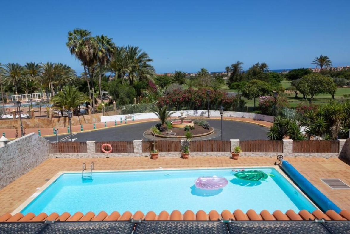 Holiday Villa Vergel With Huge Private Pool, Jacuzzi, Sauna & Bbq By Amazzzing Travel Caleta De Fuste Dış mekan fotoğraf